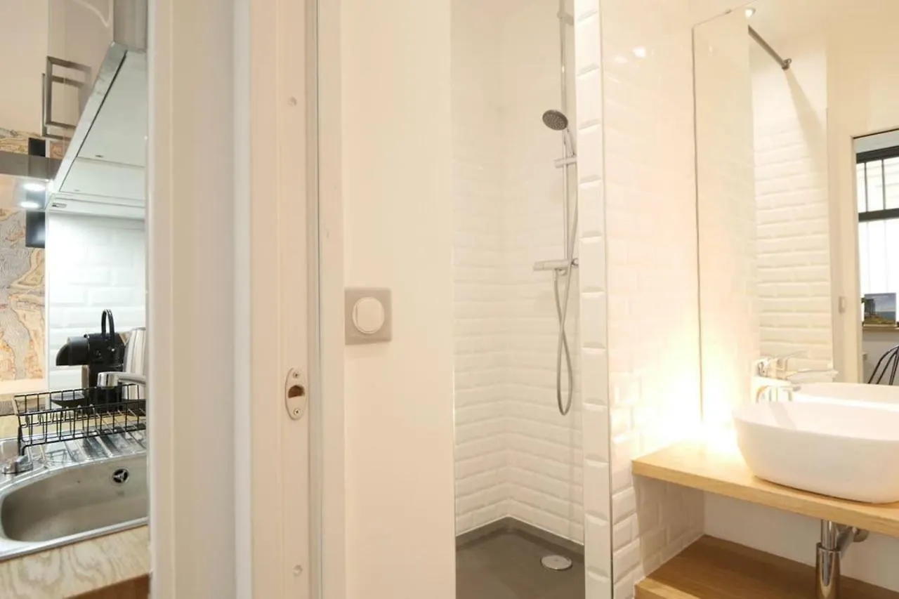 Amazing Comfy Studio - Canal Saint Martin Paříž 0*,
